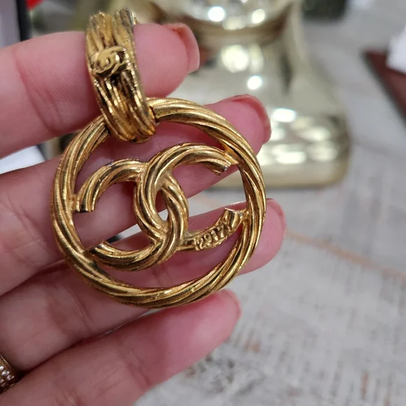 Chanel vintage dangling bamboo earrings 2 way - Picture 3 of 10